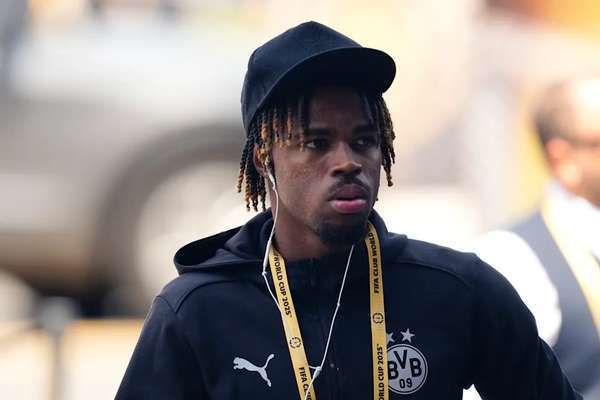 德甲观察：多特蒙德仍与切尔西谈判 希望签下楚克乌梅卡