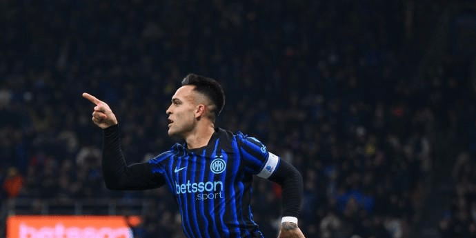 4:0！劳塔罗破意甲纪录，国米火力全开2场狂进9球，登顶意甲榜首